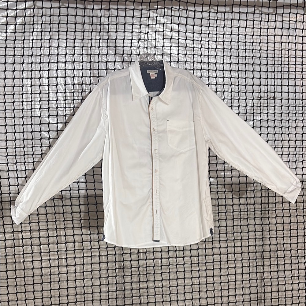 Men's White Dress Shirt never worn. Carbon2colbalt